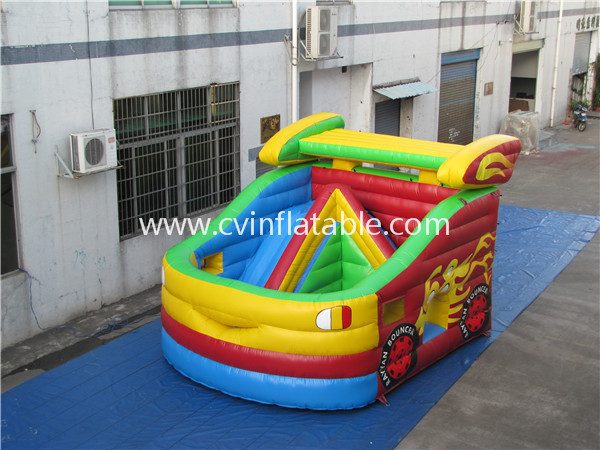 inflatable bouncer with slide (2)