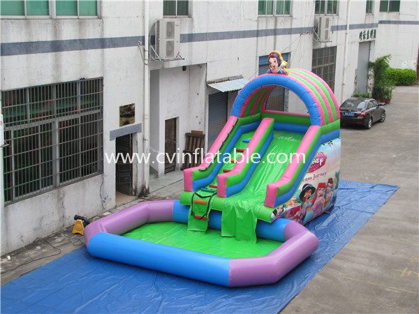 inflatable slide with pool (3)