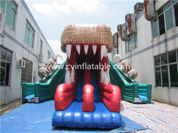inflatable snake slide (2)
