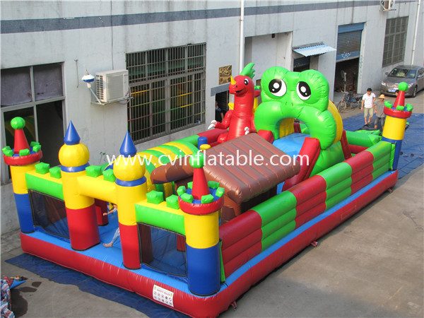 inflatable playground (3)