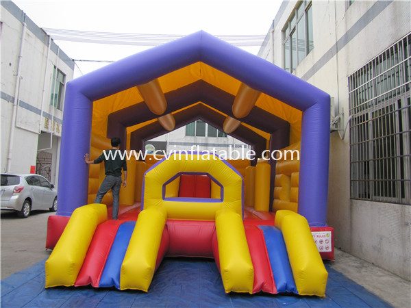 inflatable playgrounnd