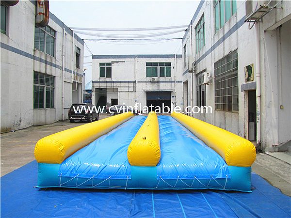 inflatable air track (2)