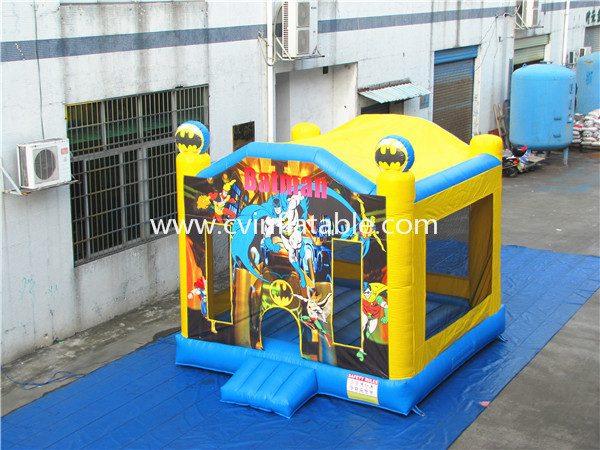 inflatable batman bouncer (2)