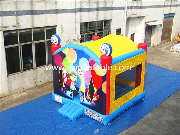 inflatable bouncer (44)
