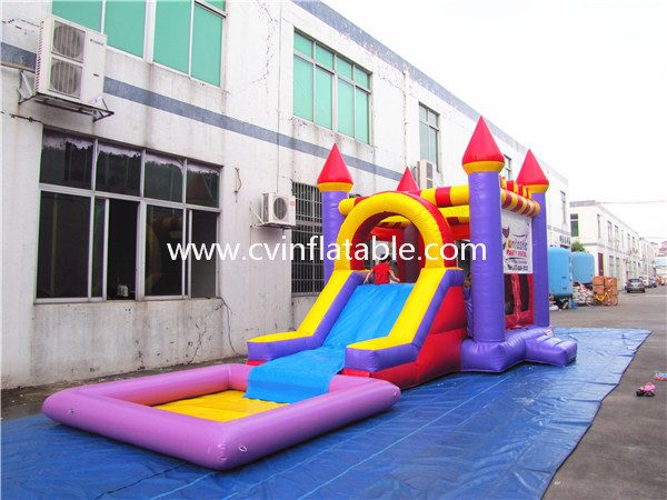 inflatable castle slide with pool (2)