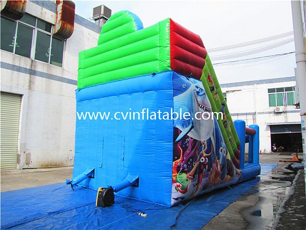 inflatable seaworld slide (2)