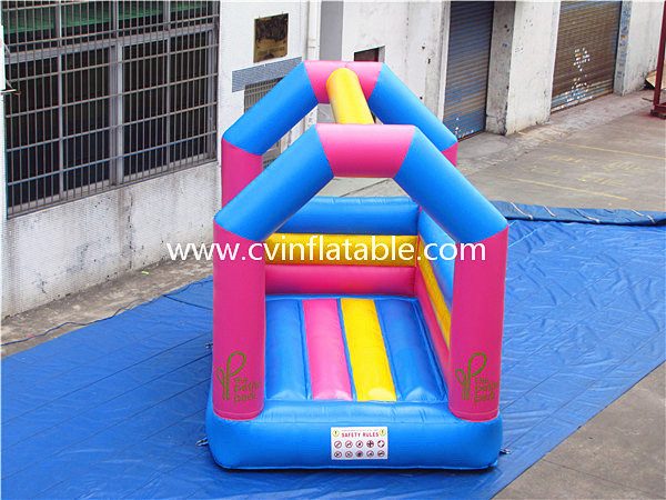 small inflatable bouncer (10)
