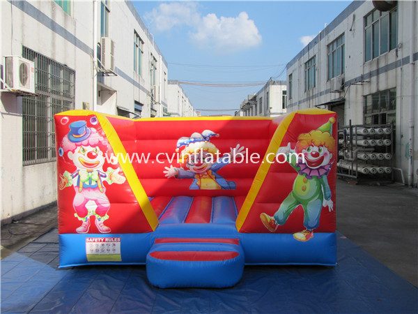 small inflatable bouncer (2)